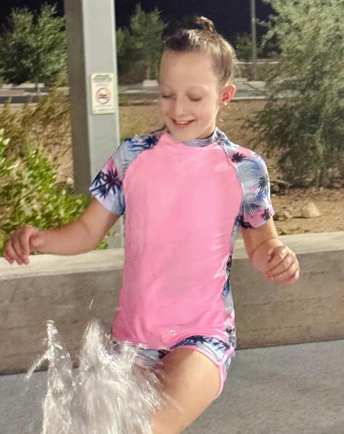 ADUKIDE Girls Rash Guard Swimsuit 2-Piece Bathing Suit UPF 50  Summer Beach Swimwear Size 7-16T