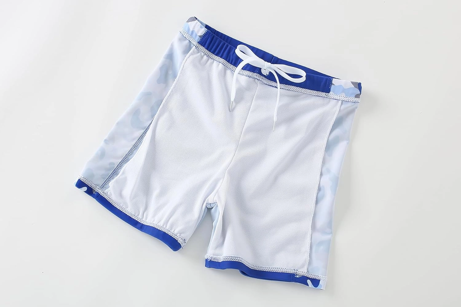 AIWUHE Toddler Boys Swimsuit Set Rash Guard Boys' Swimwear Two Piece Bathing Suit and Swim Trunk with Hat UPF 50  3-8Y