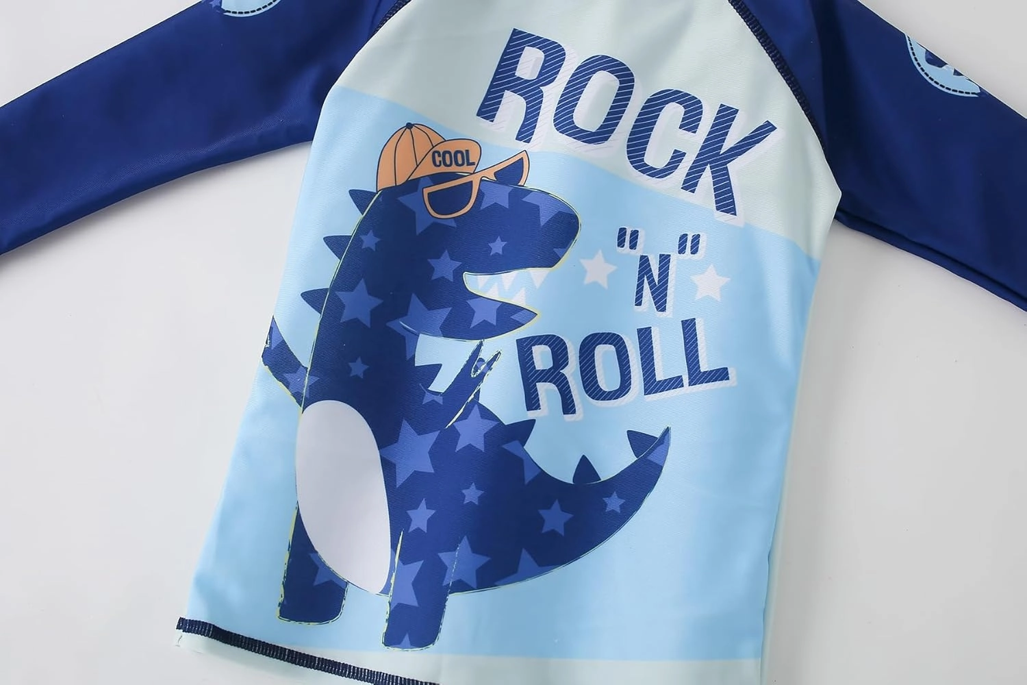 AIWUHE Toddler Boys Swimsuit Two Piece Rash Guard Shirt   Trunks Set Long Sleeve Swim Set Sunsuit Swimwear Bathing Suit 2-7Y