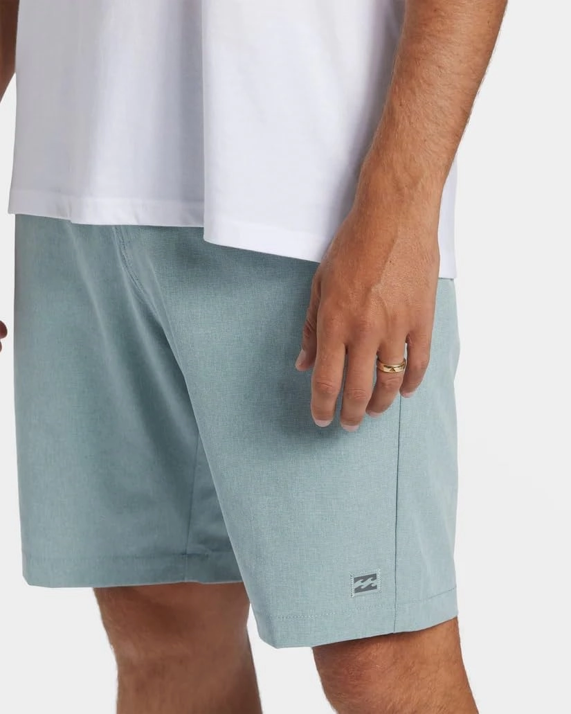 Billabong Men's Crossfire Mid Hybrid Short