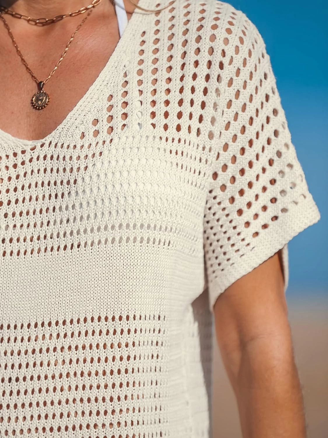CUPSHE Women Crochet Swimsuit Cover Up Short Sleeve Beach Dress V Neck Bathing Suit Coverups for Beach Swimwear