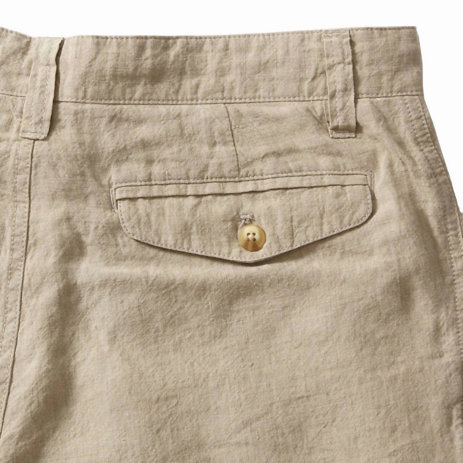Men Aventura Washed Linen Shorts In Safari