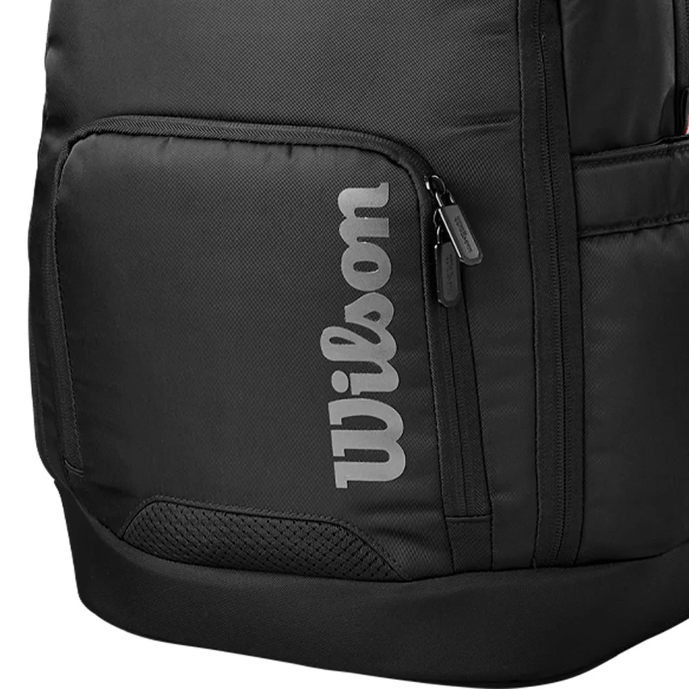 Wilson Tour Backpack - Black, Golf club cleaning brush, Golf ball markers, Soft feel golf balls