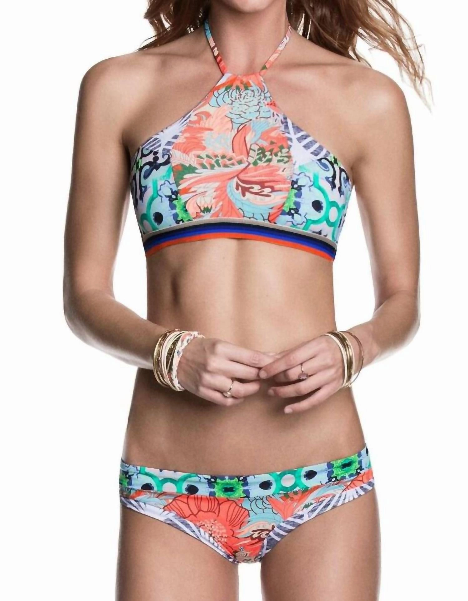 Stayin Alive Top In Multi