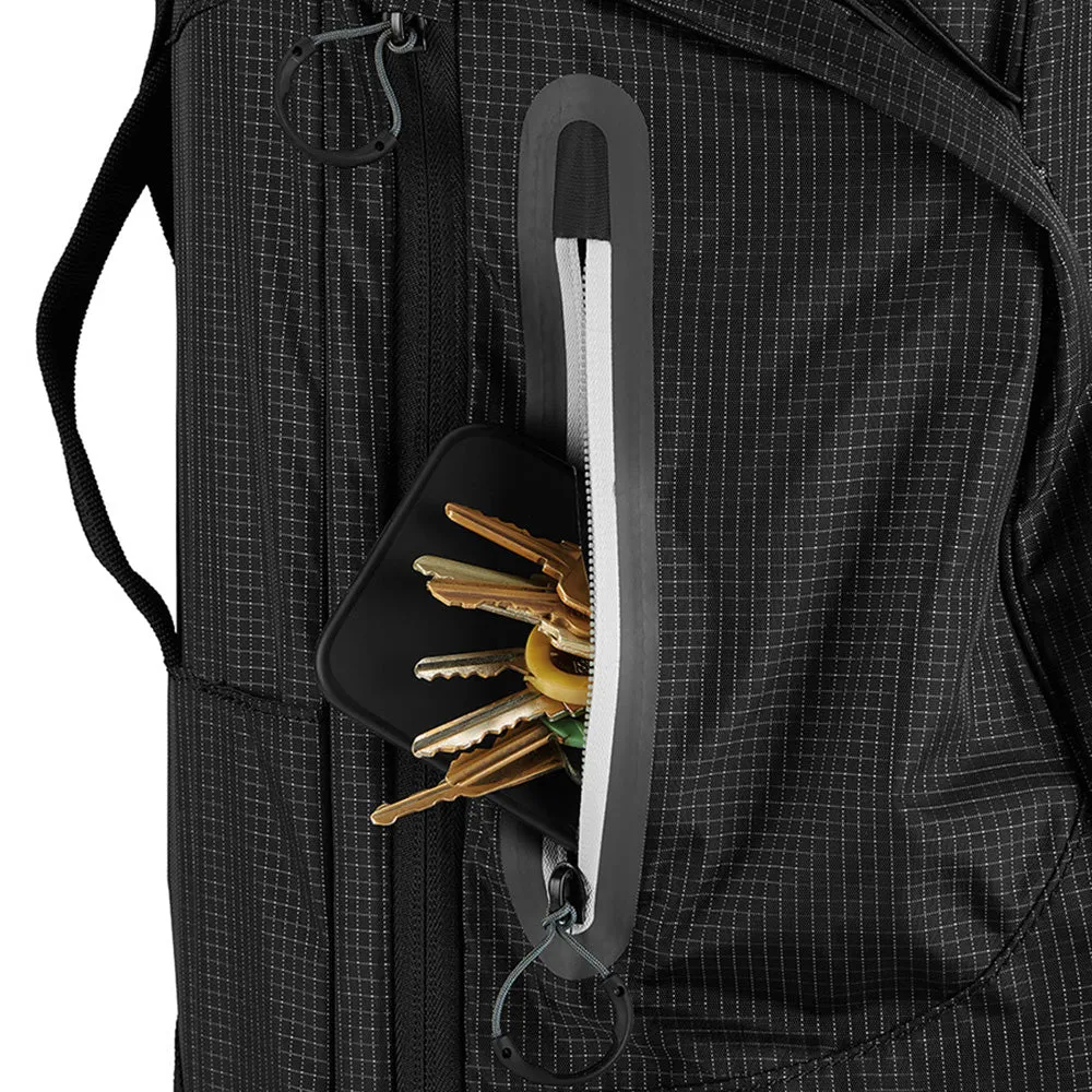 TaylorMade Flextech SuperLite Stand Bag - Black, Golf launch monitor, Leather golf gloves, Golf club regripping kit