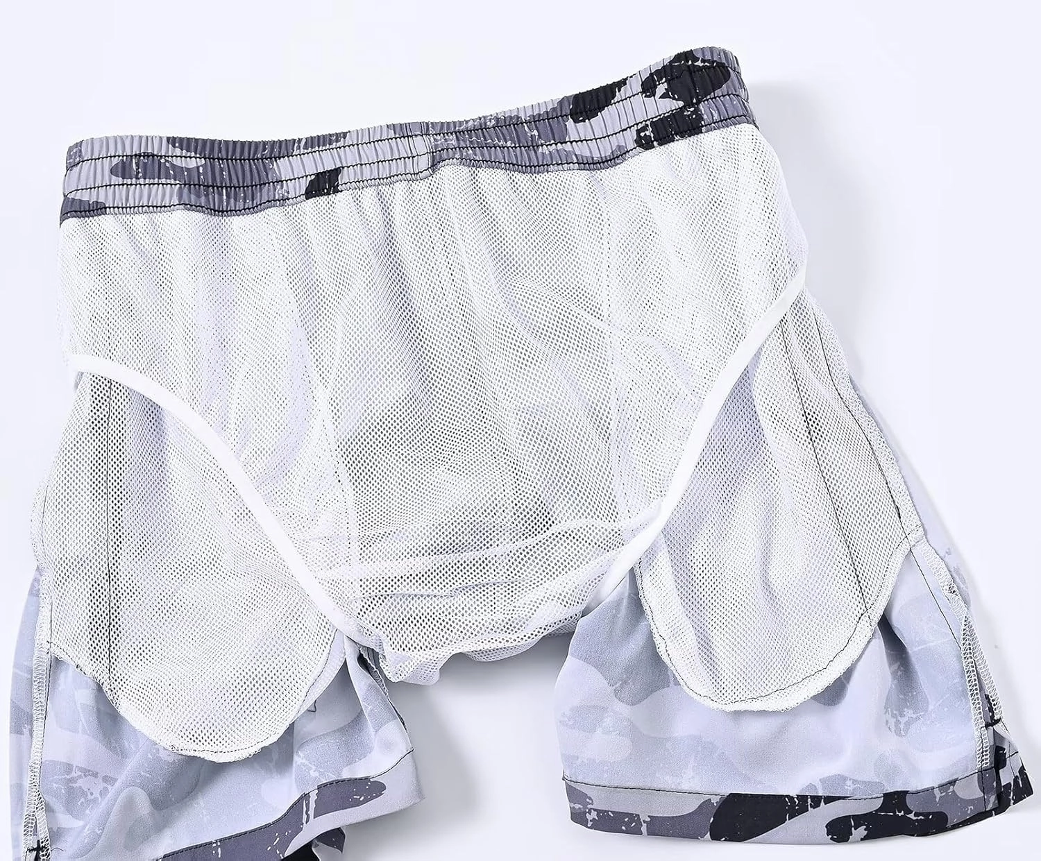 Tyhengta Men's Swim Trunks Quick Dry Beach Shorts with Zipper Pockets and Mesh Lining
