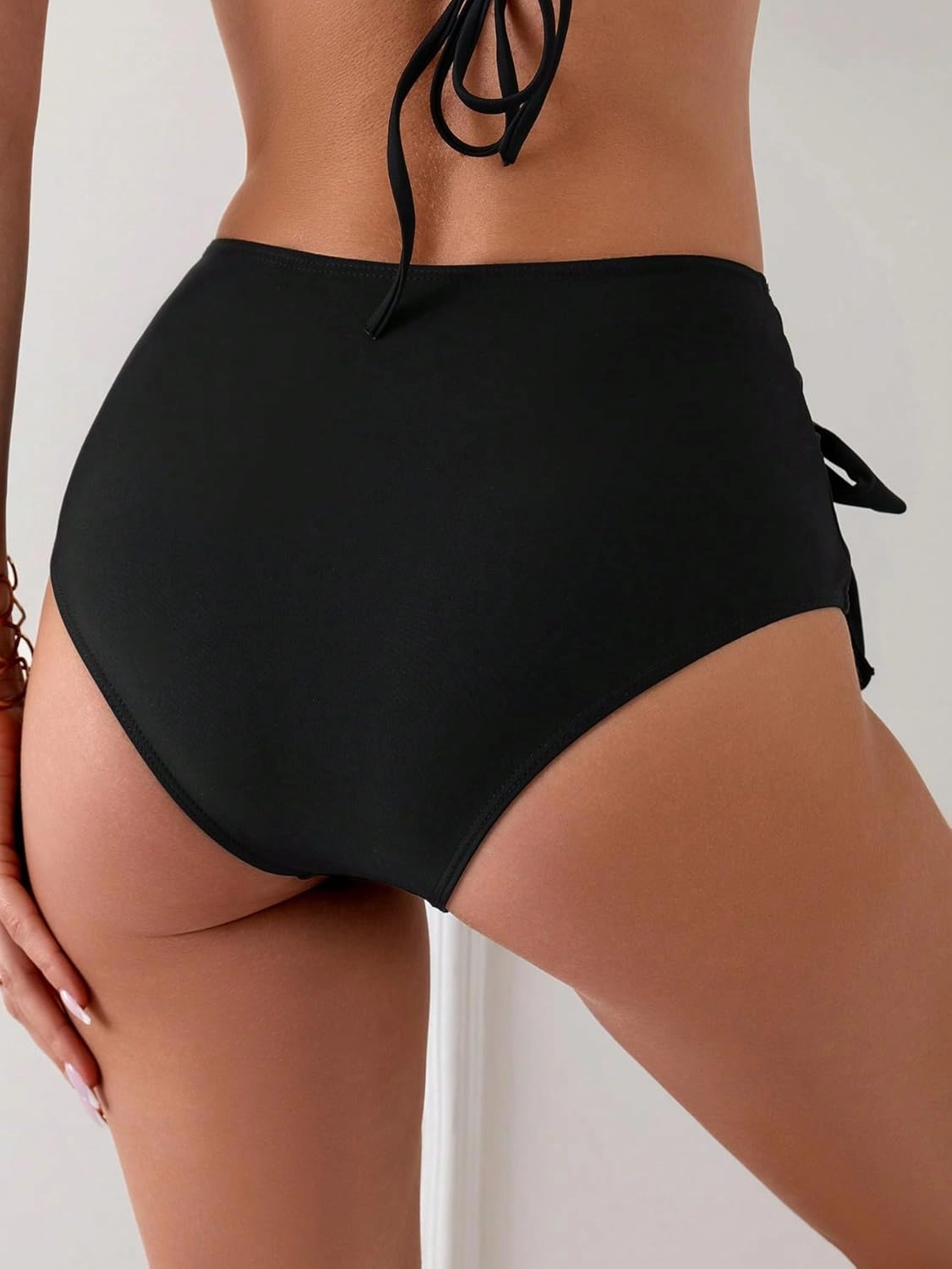 WDIRARA Women's Ruffle Bikini Bottoms High Waist Full Coverage Swim Briefs Bathing Suit Beachwear