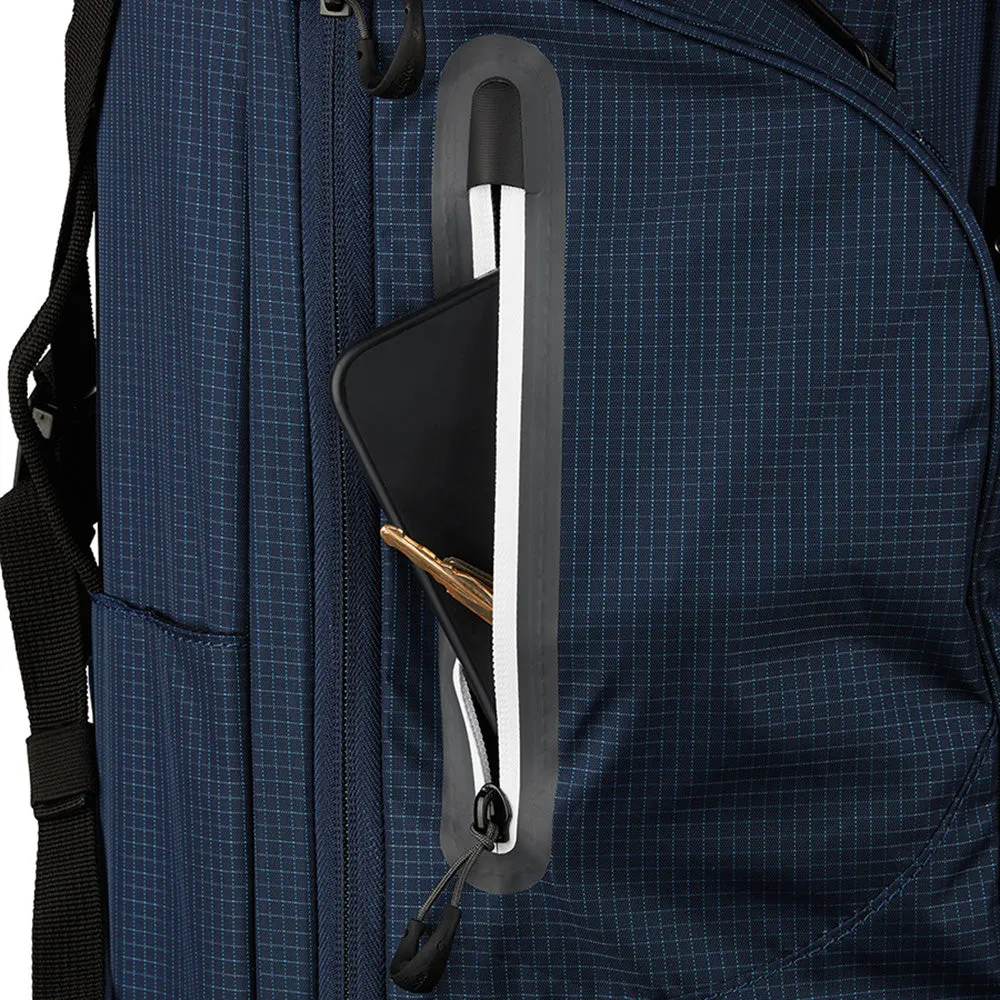 TaylorMade Flextech SuperLite Stand Bag - Navy, Golf meme gifts, Golf club grips